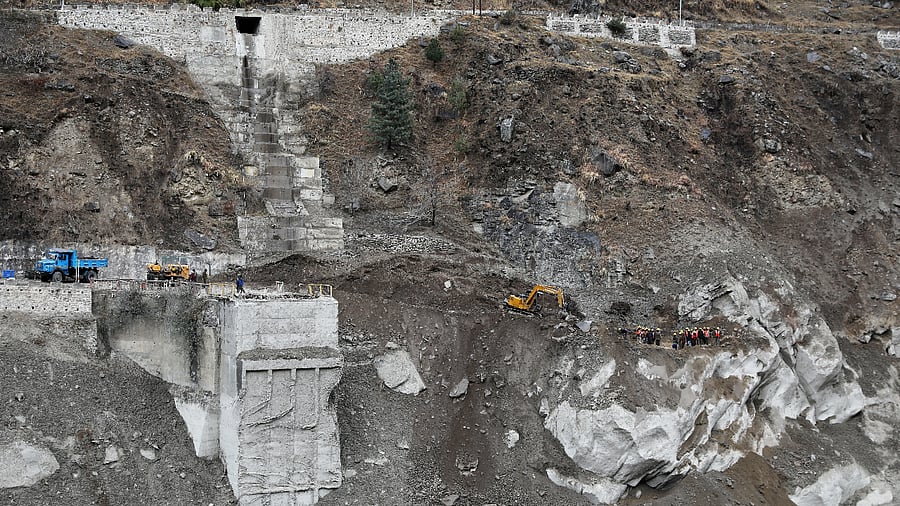 Rescue operation after a part of a glacier broke away, in Raini village. Credit: Reuters Photo