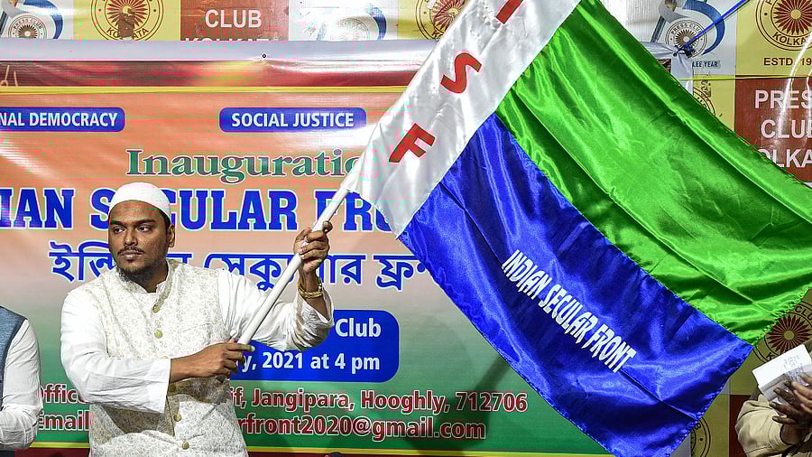 Abbas Siddiqui, influential cleric of Hooghly’s Furfura Sharif, launches his new party Indian Secular Front, ahead of West Bengal elections. Credit: PTI Photo