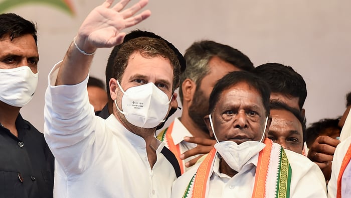 Congress leader Rahul Gandhi with Puducherry Chief Minister V Narayanasamy. Credit: PTI Photo