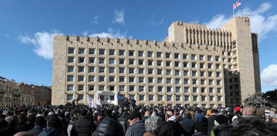 Georgian opposition supporters protest in Tbilisi. Credit : Reuters Photo 