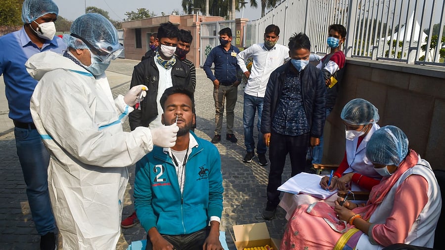 Delhi government has asked travellers from five states, including Maharashtra, Kerala and Punjab, to show negative Covid-19 test report before entering the national capital. Representative Image. Credit: PTI Photo
