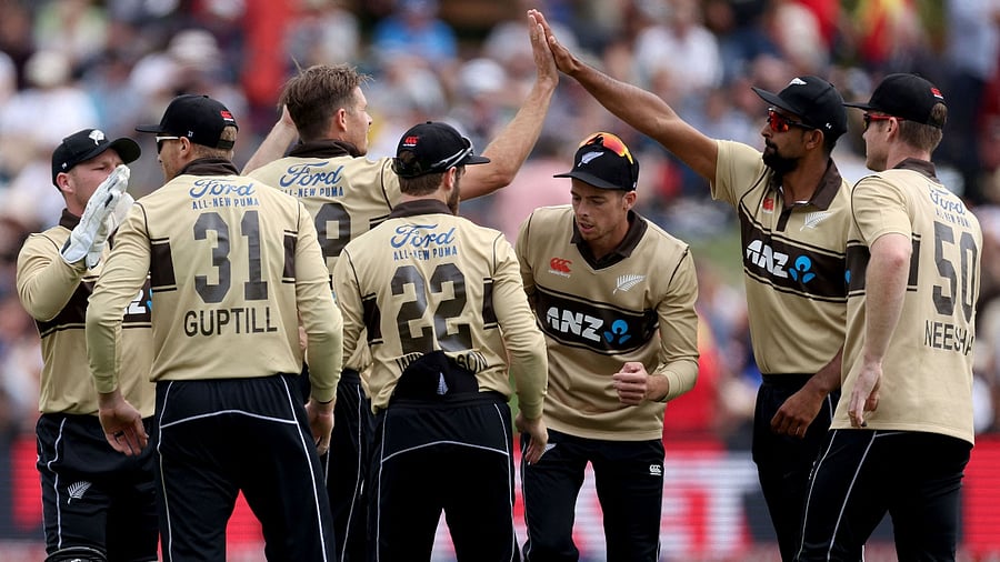 New Zealand celebrate Australia's Matthew Wade being caught during the 2nd cricket T20 match between New Zealand and Australia at University Oval in Dunedin on February 25, 2021. Credit: AFP Photo