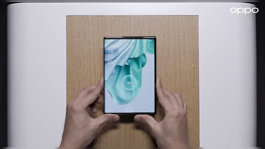 Oppo's new wireless technology. YouTube/screen-shot