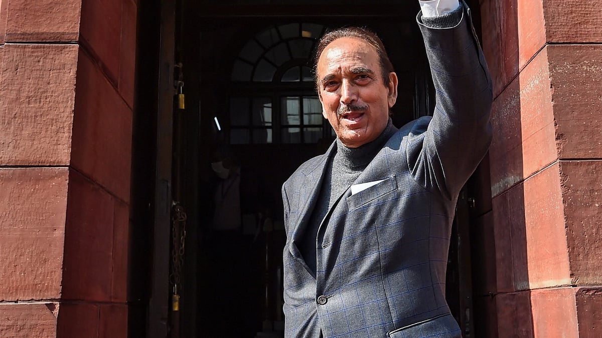 Ghulam Nabi Azad lauds PM for being 'frank' about his past as tea-seller