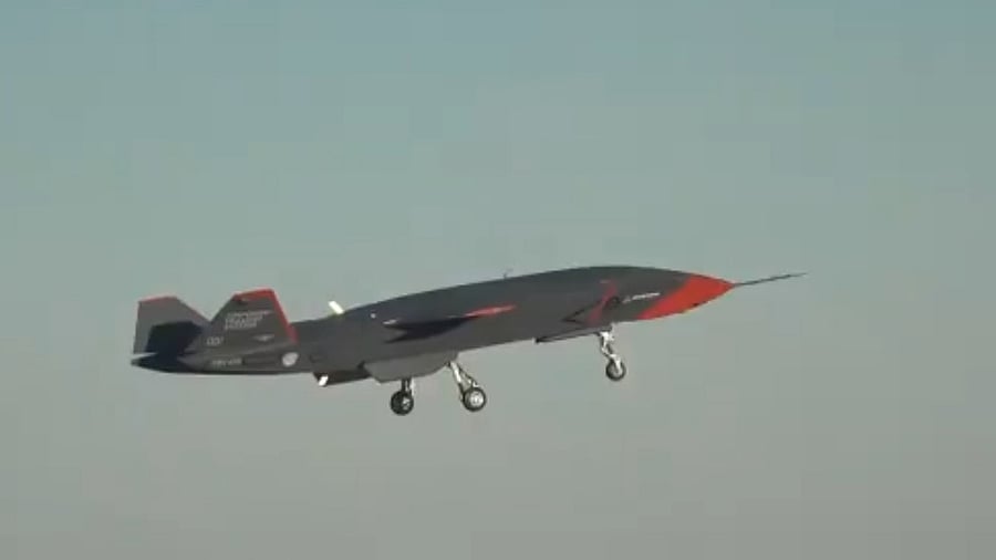 The Loyal Wingman is 38 feet long (11.6 metres), has a 2,000 nautical mile (3,704 km) range and a nose that can be removed to fit various payloads, including weapons. It can act as a shield to help protect more expensive manned fighter jets.Credit: Twitter/ @AusAirForce