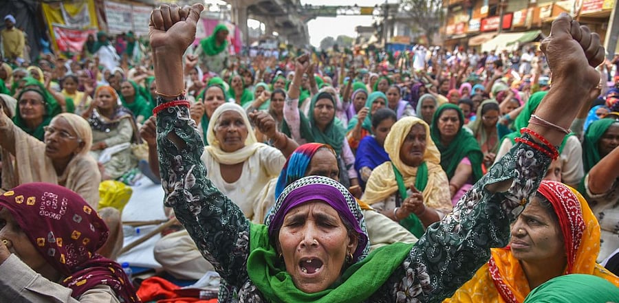 Women protest against new farm laws. Credit: PTI Photo