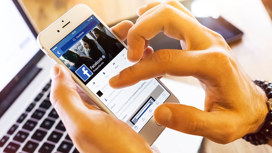 The 30-second long reels on Instagram will have the option of having them recommended on Facebook. Credit: iStock Photo