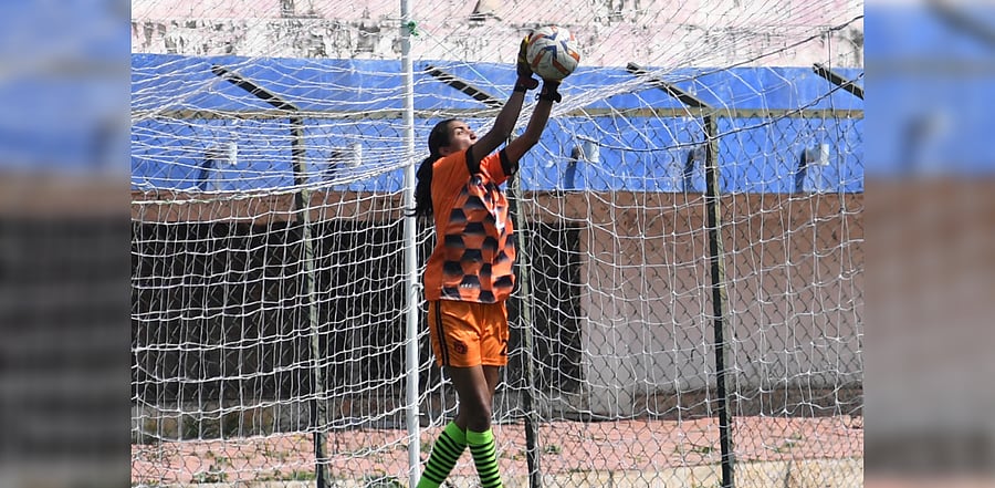 Afshan Ashiq in action. Credit: DH photo/Pushkar V