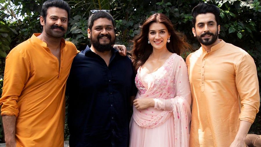 Prabhas, Om Raut, Kriti Sannon and Sunny Singh. Credit: Instagram/@kritisanon