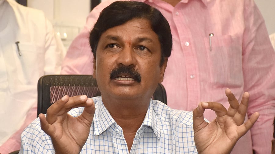 Former Minister Ramesh Jarkiholi. Credit: DH Photo
