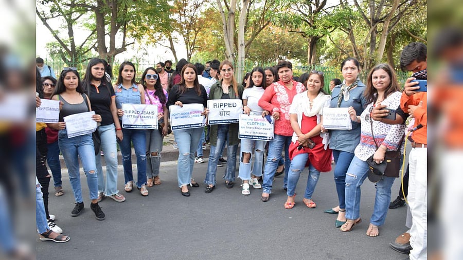 The protest themed 'torn jeans, visible knees do not guard my thinking' was led by Delhi Mahila Congress president Amrita Dhawan and was held at Connaught Place. Credit: Twitter/@DelhiPMC