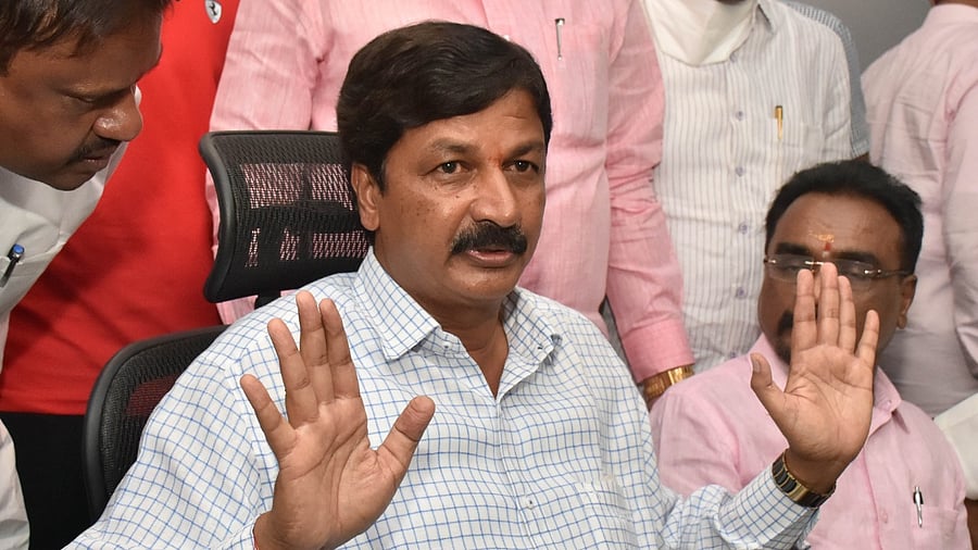 Former Karnataka minister Ramesh Jarkiholi. Credit: DH File Photo