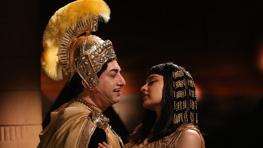 Kangana Ranaut, Arvind Swami in a still from 'Thalaivi'. Credit: Twitter/@sridevisreedhar