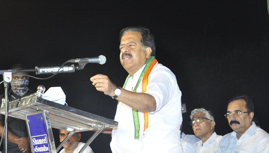 Congress leader Ramesh Chennithala. Credit: Facebook/rameshchennithala