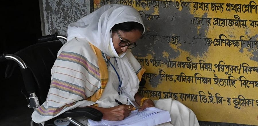 West Bengal's Chief Minister Mamata Banerjee while sitting in a wheelchair at a polling station during Phase 2 of West Bengal's legislative election in Nandigram on April 1, 2021. Credit: AFP Photo