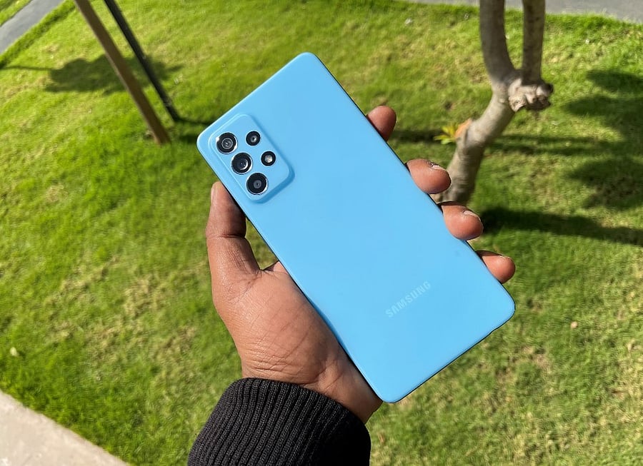 Samsung Galaxy A52 LTE. Credit: DH Photo/KVN Rohit
