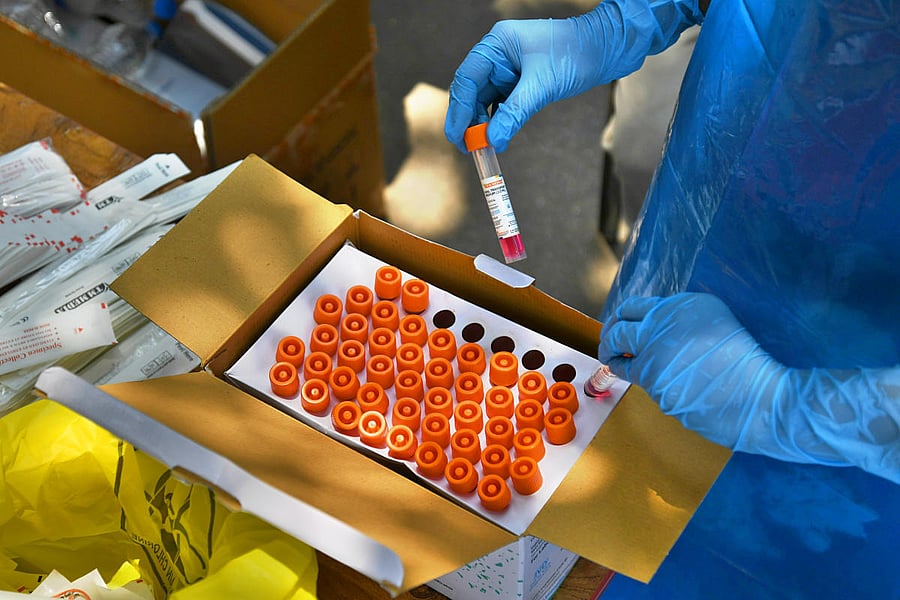 The BBMP will subject 215 students who tested negative at the college to another round of tests. Credi: DH Fie Photo/Pushkar V