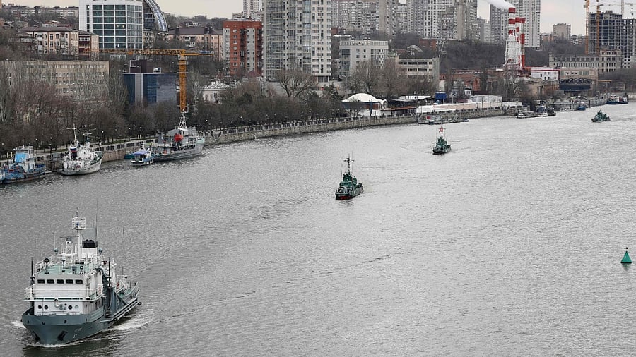 A picture taken on April 13, 2021 shows warships of the Russian navy's Caspian Sea flotilla sailing on the Don river in Rostov-on-Don during an inter-fleet move from the Caspian Sea to the Black Sea. Credit: AFP PHOTO / Russian Defence Ministry / handout