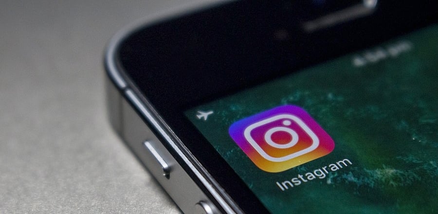 Users can use their discretion to report, delete or open messages. Credit: Pixabay Photo