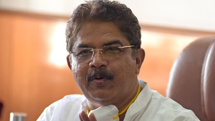 Karnataka Revenue Minister R Ashoka. Credit: DH Photo