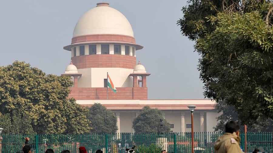 In a letter to the CJI and other six senior-most judges, the Bar body led by its President Vikas Singh said the prevailing pandemic has caused immense disruption to the legal fraternity across the country. Credit: Reuters File Photo
