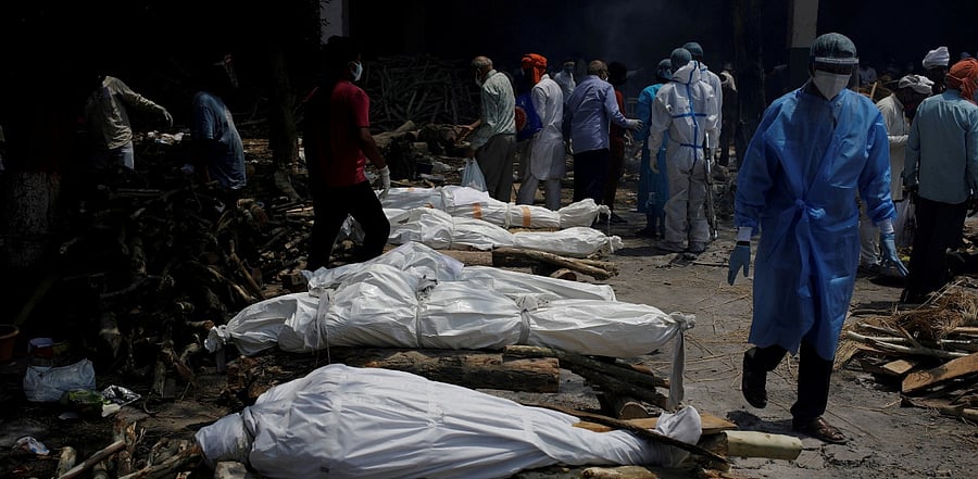 Delhi crematoriums are overflowing. Credit: Reuters Photo