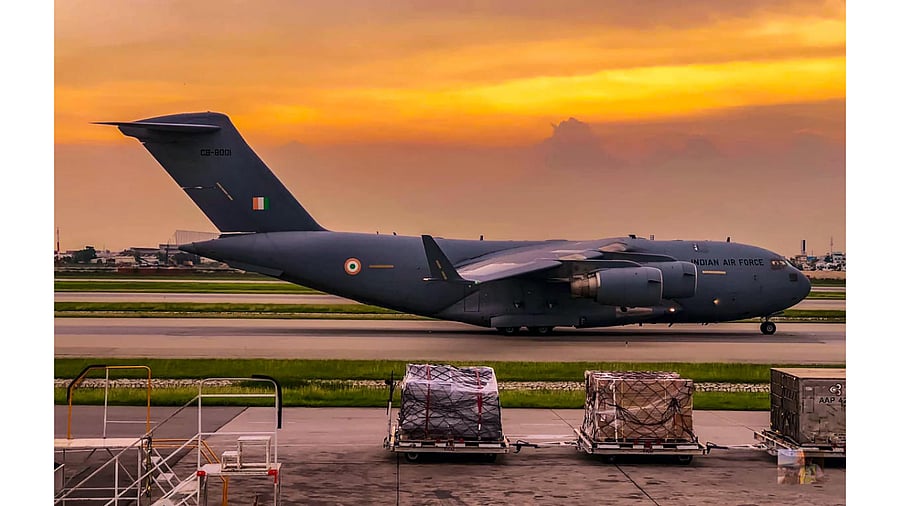 IAF airlift the Oxygen containers from Bangkok last night. The airlift is being coordinated by MHA. It will enhance oxygen availability amid current Covid-19 surge. Credit: PTI