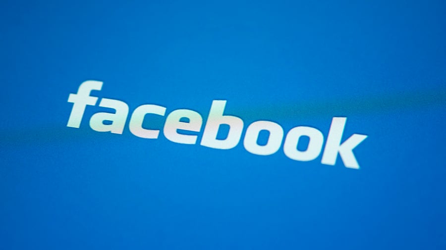 Revenue from online ads hit $25.4 billion, up some 46 percent from the same quarter a year earlier. Credit: iStock Photo