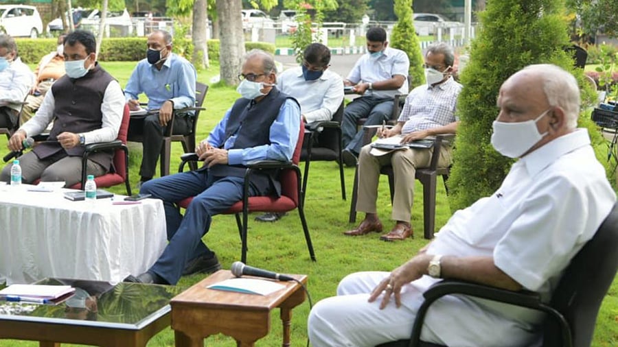 Yediyurappa, who chaired the meeting, is said to have favoured a proposal in which the government will provide financial aid to private medical colleges to retrofit their beds with oxygen supply. Credit: DH Photo