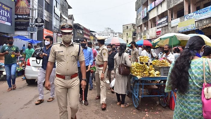 As people continue to violate the norms, the police were forced to close the market down. Credit: DH Photo