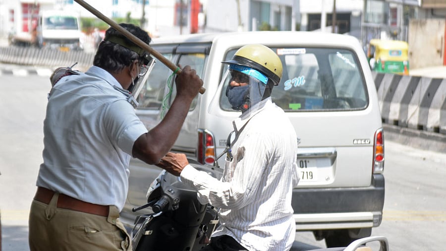 Sandalwood star and BJP leader Jaggesh also appealed to the police not to cane the people. Credit: DH Photo
