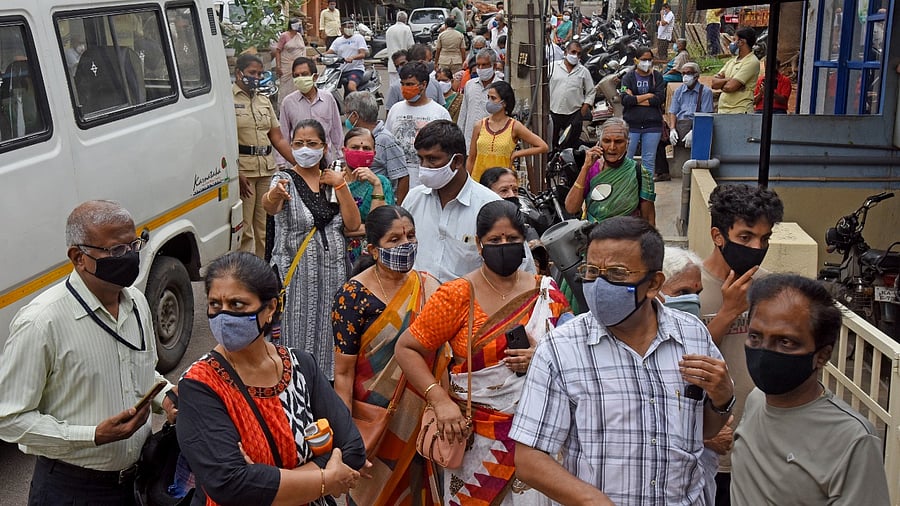 20,000 patients have died due to Covid-19 in Karnataka. Credit: DH Photo/M S Manjunath