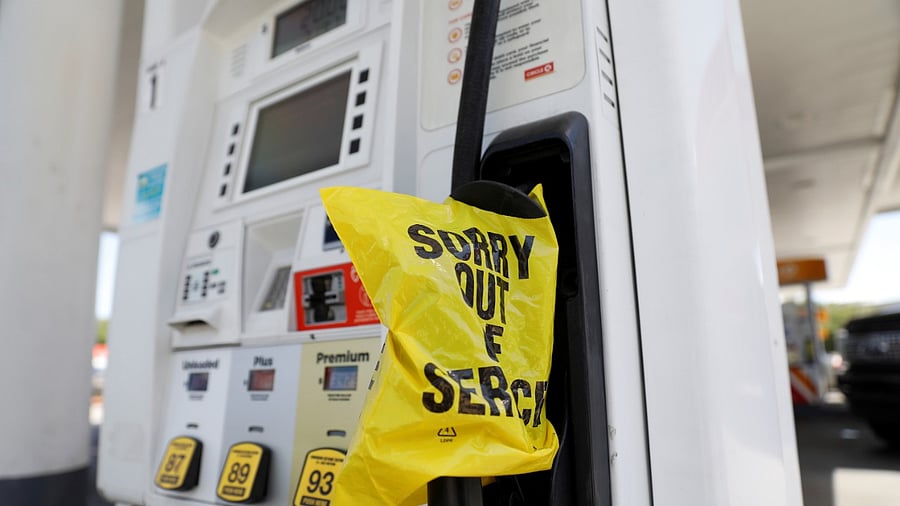Colonial's temporary shutdown led to panic buying, with frantic motorists from Florida to Maryland lining up at gas stations. Credit: Reuters Photo