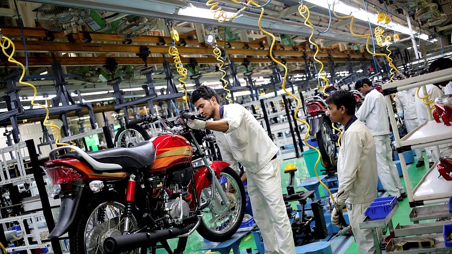 Hero Motocorp sold 58 lakh units of motorcycles and scooters in the 2020-21 fiscal. Credit: Reuters File Photo