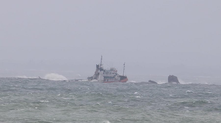 The stranded tug boat. Credit: Information Department