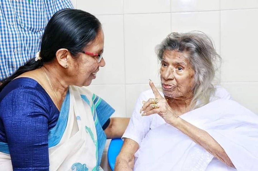 KK Shailaja with KR Gouri Amma. Credit: File Photo