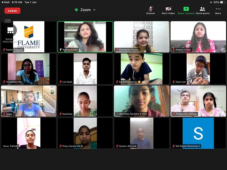 Children attend Hindustani vocal session by Ruchira Kedar.