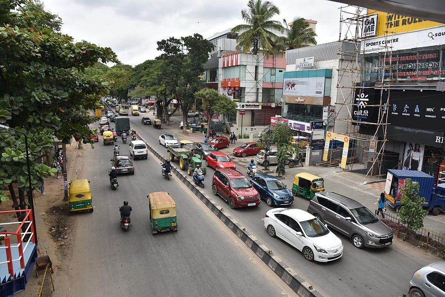Indiranagar, with about 300 restaurants, has seen about 25 shutting down for good, according to business insiders. DH Photo by B K Janardhan