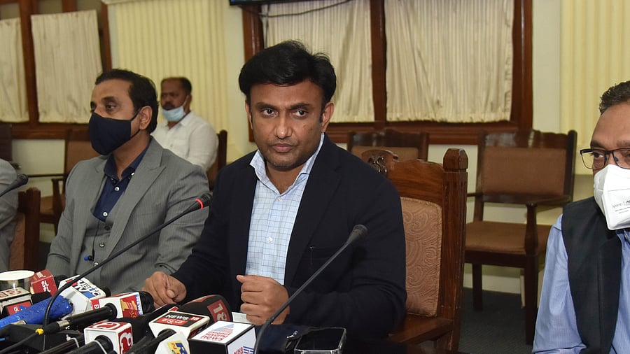 He also directed doctors to examine physical and mental health of Covid-19 patients while admitting them to the hospital for treatment. Credit: DH File Photo