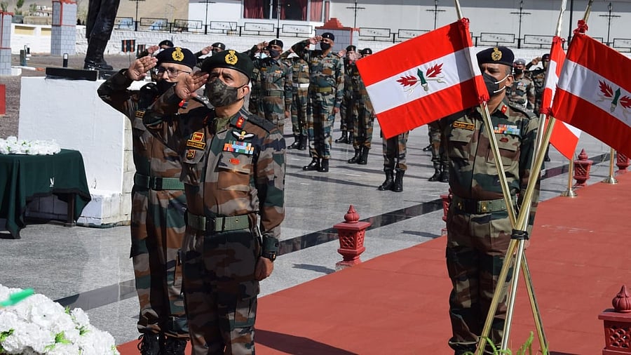 Major General Akash Kaushik, COS, Fire and Fury Corps, laid a wreath at the iconic War Memorial in Leh on the occasion. Credit: PRO Defence