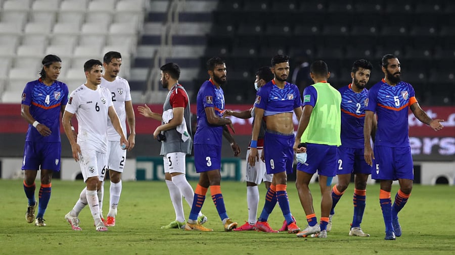India's Manvir Singh and teammates look dejected after the match. Credit: Reuters Photo