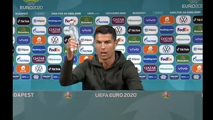 Screengrab. Credit: Twitter/ @SandroDemaio