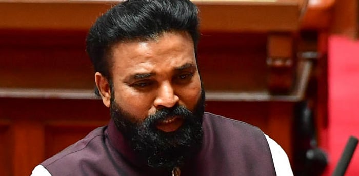 Karnataka Social Welfare Minister B Sriramulu. Credit: DH File Photo