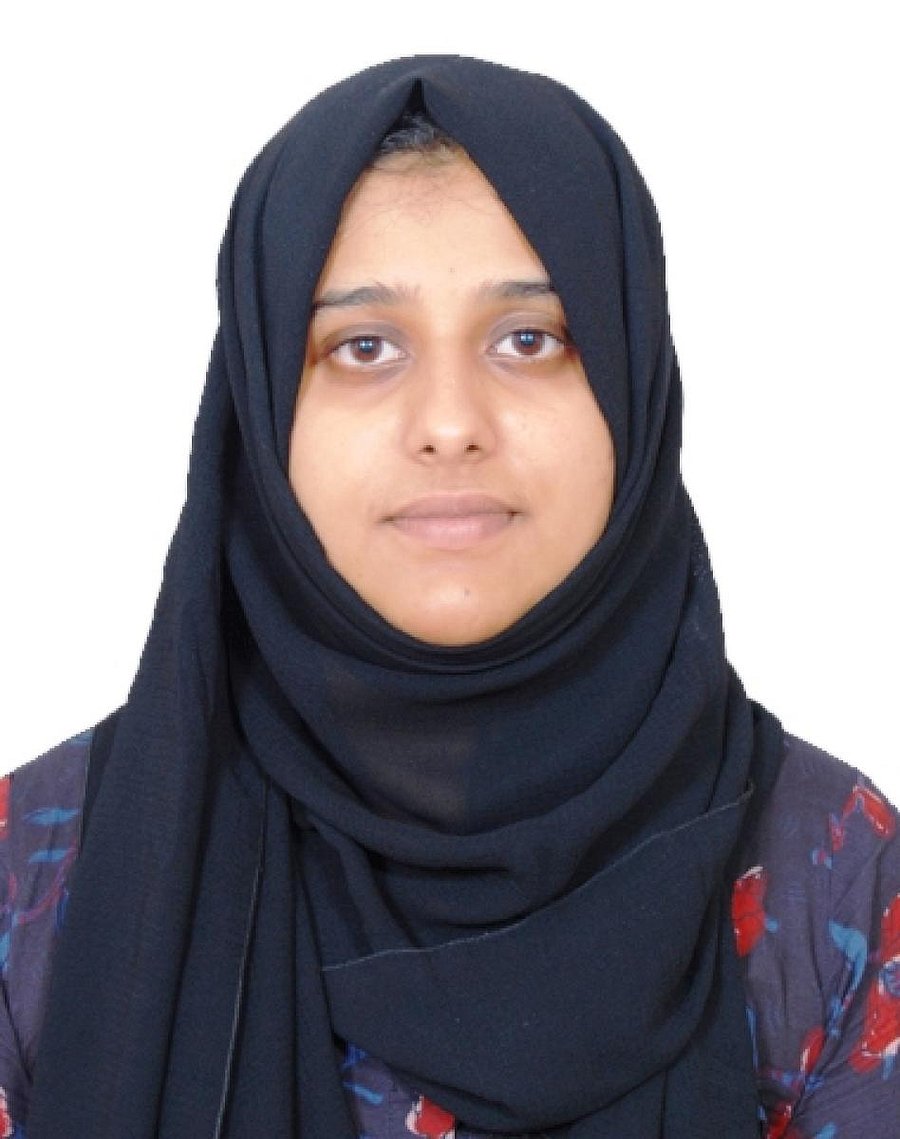 Dr Nida Firdouse