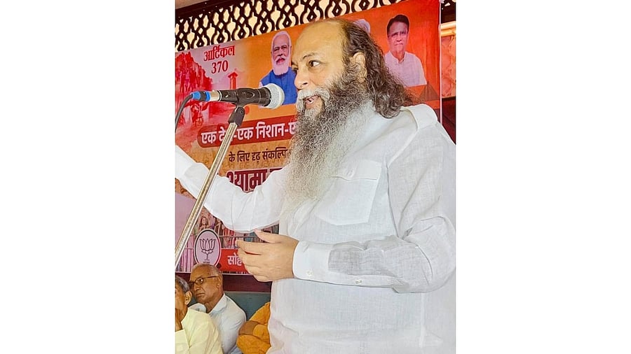 BJP Haryana spokesperson and Karni Sena chief Suraj Pal Amu. Credit: Facebook/surajpal.amu.3