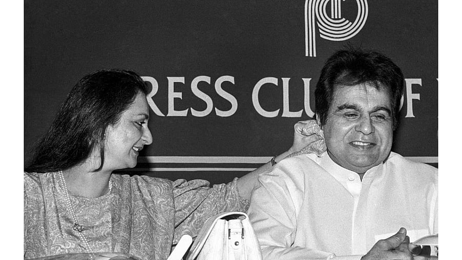 Dilip Kumar with Saira Banu in 1991. Credit: PTI File Photo