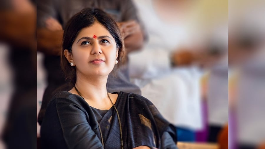"I will keep on trying to avoid the 'dharma-yuddha' till the maximum extent possible....the day I feel 'Ram' is not here...I will rethink...," she said. Credit: Twitter/ @Pankajamunde