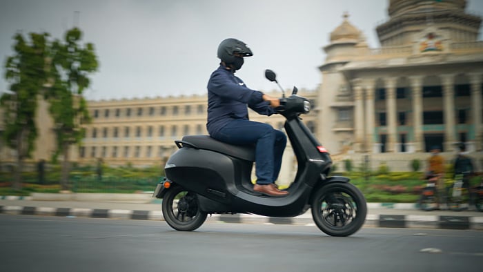 <div class="paragraphs"><p>Representative image of scooter.</p></div>