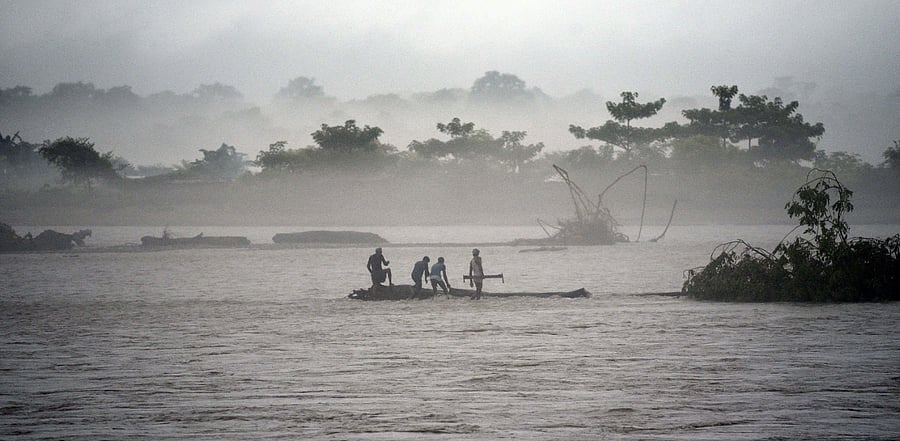 The IMD said moderate to severe thunderstorms with lightning are very likely at isolated places over Uttar Pradesh, Bihar and Madhya Pradesh. Credit: PTI photo