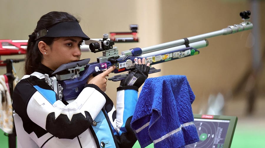 Apurvi Chandela of India in action. Credit: PTI Photo